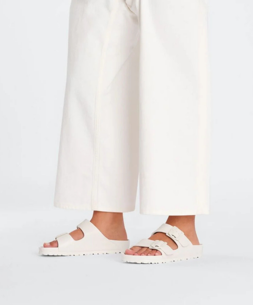 Arizona Big Buckle Egg Shell Women's Arizona Essentials