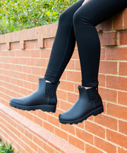 BOGS Holly Chelsea Womens Boots Black
