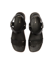 Frankie4 Zane Black Grain Sandal