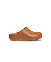 FitFlop Shuv Leather Clogs Brown