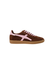 Goodsole 2001 Crossroads Sneaker Coffee/Candy Pink Suede