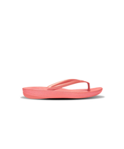 FitFlop iQushion Pearlized Ergonomic Thongs Coral