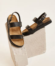Frankie4 Hunter Black Sandals