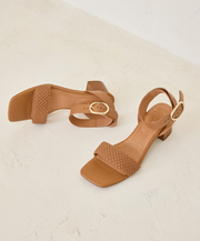 Frankie4 Eadie Tan Sandal