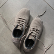 womens comfortable travel sneakers