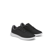 womens travel sneakers