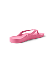 archies fitflop thongs in hot pink