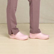 womens pink clogs