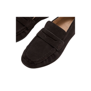 FitFlop Delicato comfortable women's suede loafer in chocolate
