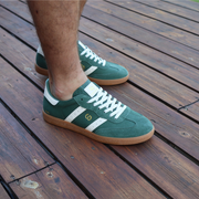 comfortable mens casual sneakers