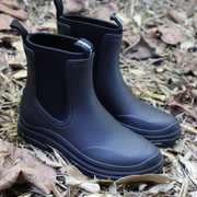 womens black rain boots