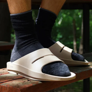 OOFOS OOahh Nomad Slides