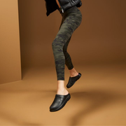 OOFOS OOcloog Black Clogs