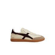 comfortable mens and womens casual sneakers