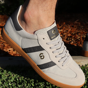 comfortable casual mens sneakers
