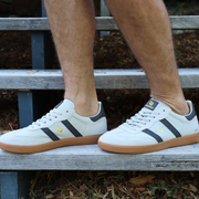 comfortable casual mens sneakers