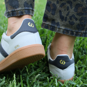 comfortable casual womens sneakers