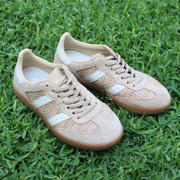 comfortable casual womens sneakers