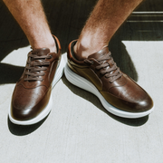 comfortable supportive mens sneakers