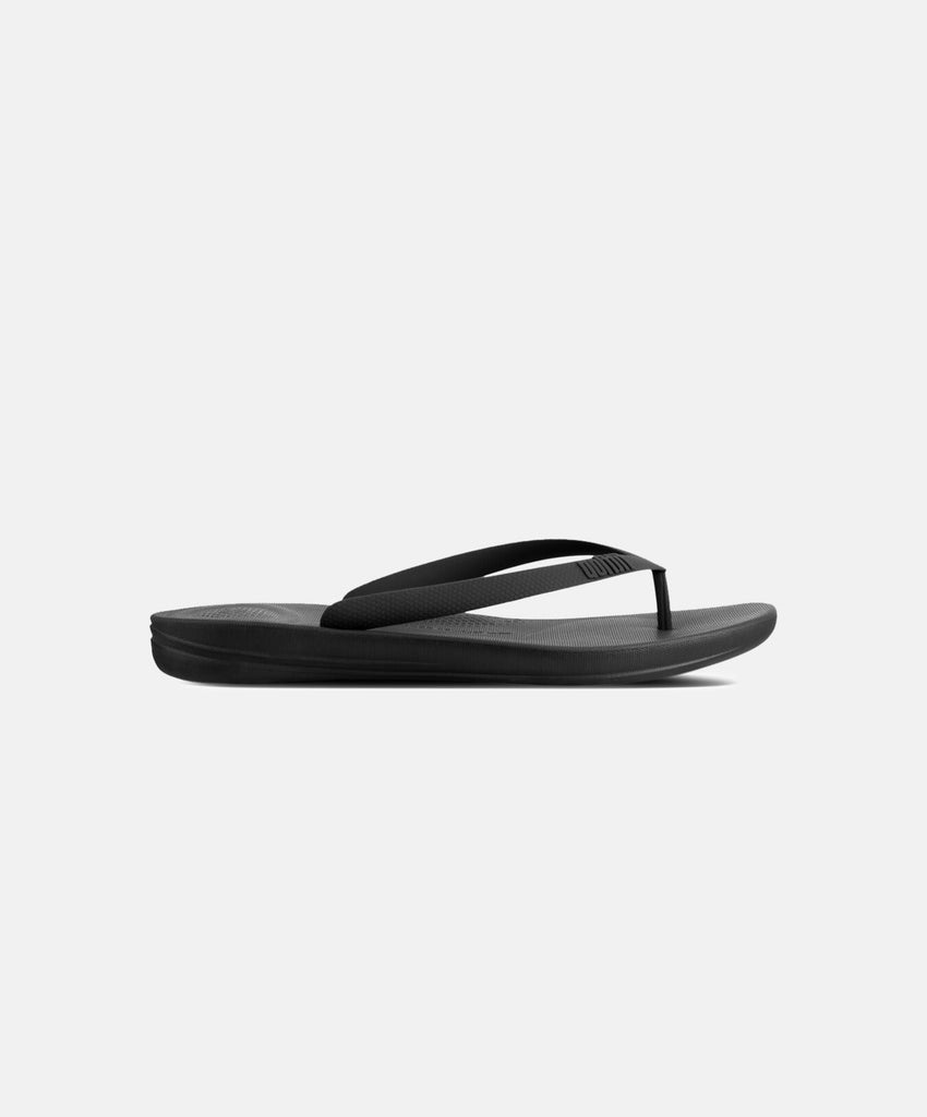 FitFlop IQushion Ergonomic All Black Slides | Free Shipping – Bstore